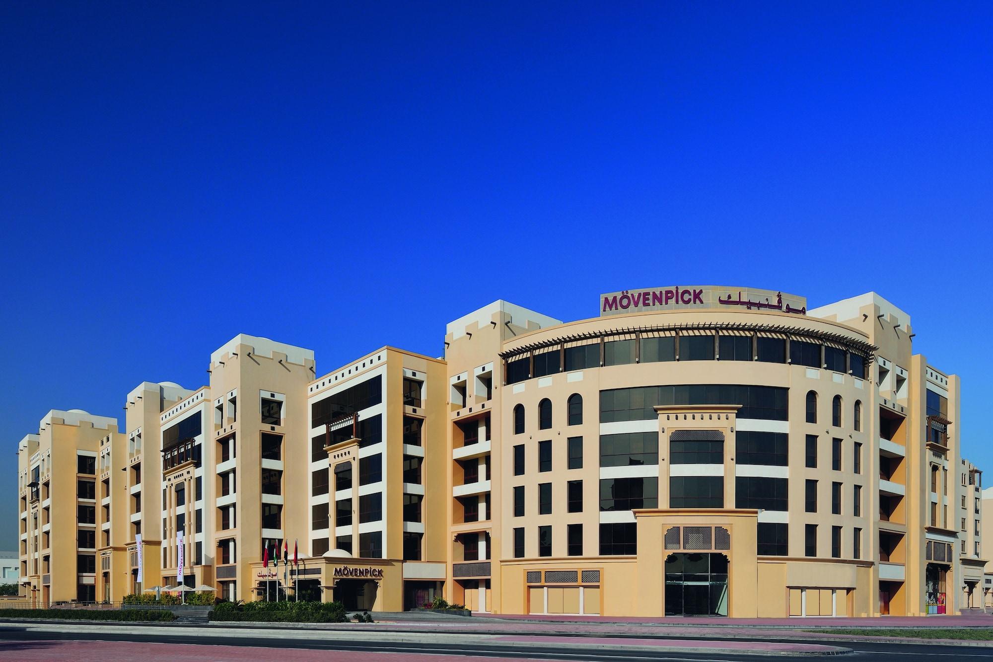 Movenpick Hotel Apartments Al Mamzar Dubái Exterior foto